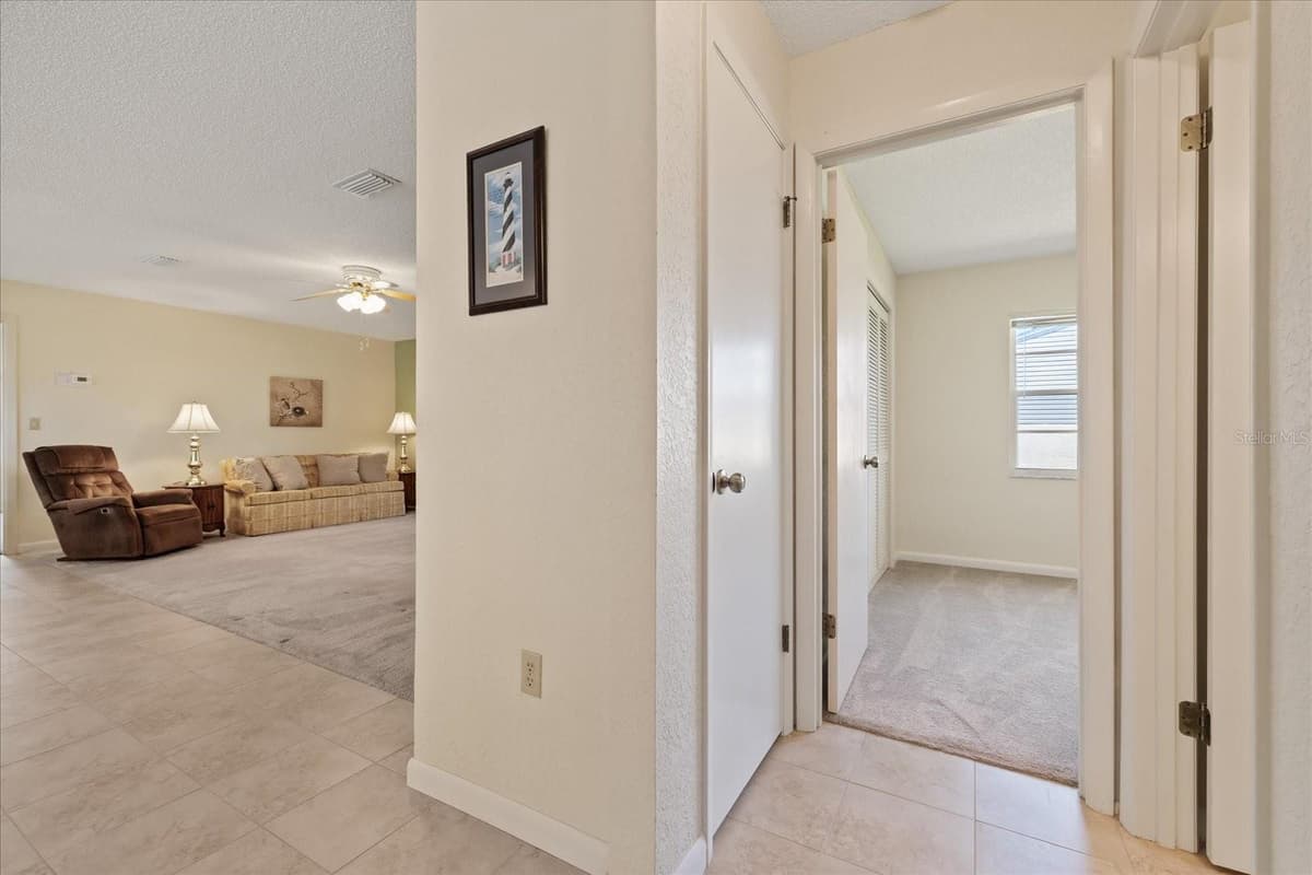 7329 FAIRWOOD AVENUE — photo 10 of 47