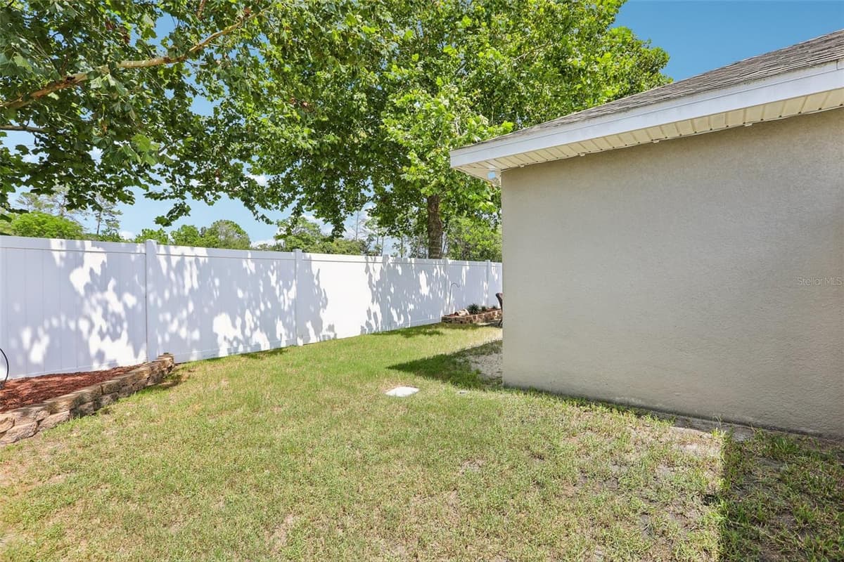16214 VINE CLIFF AVENUE — photo 42 of 59