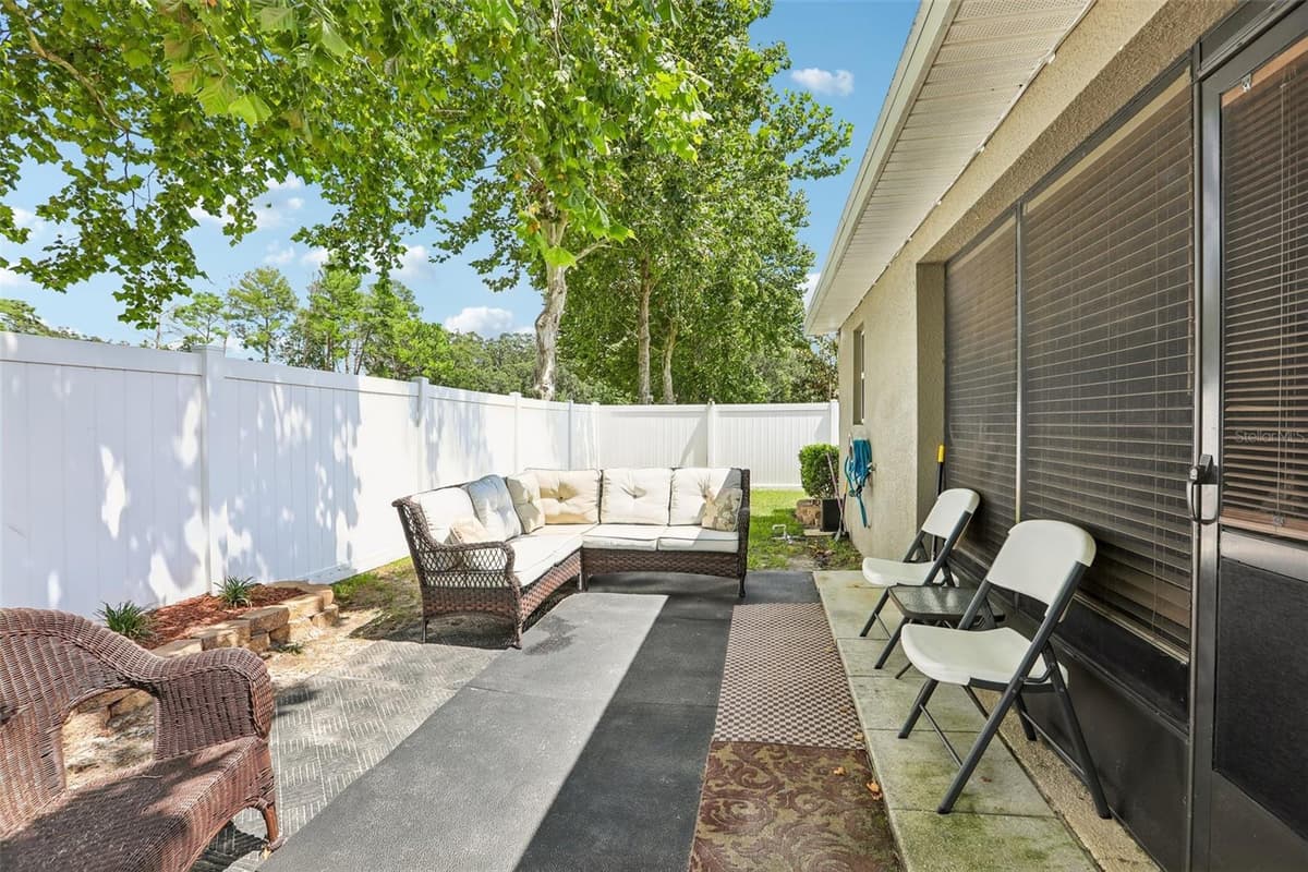 16214 VINE CLIFF AVENUE — photo 41 of 59