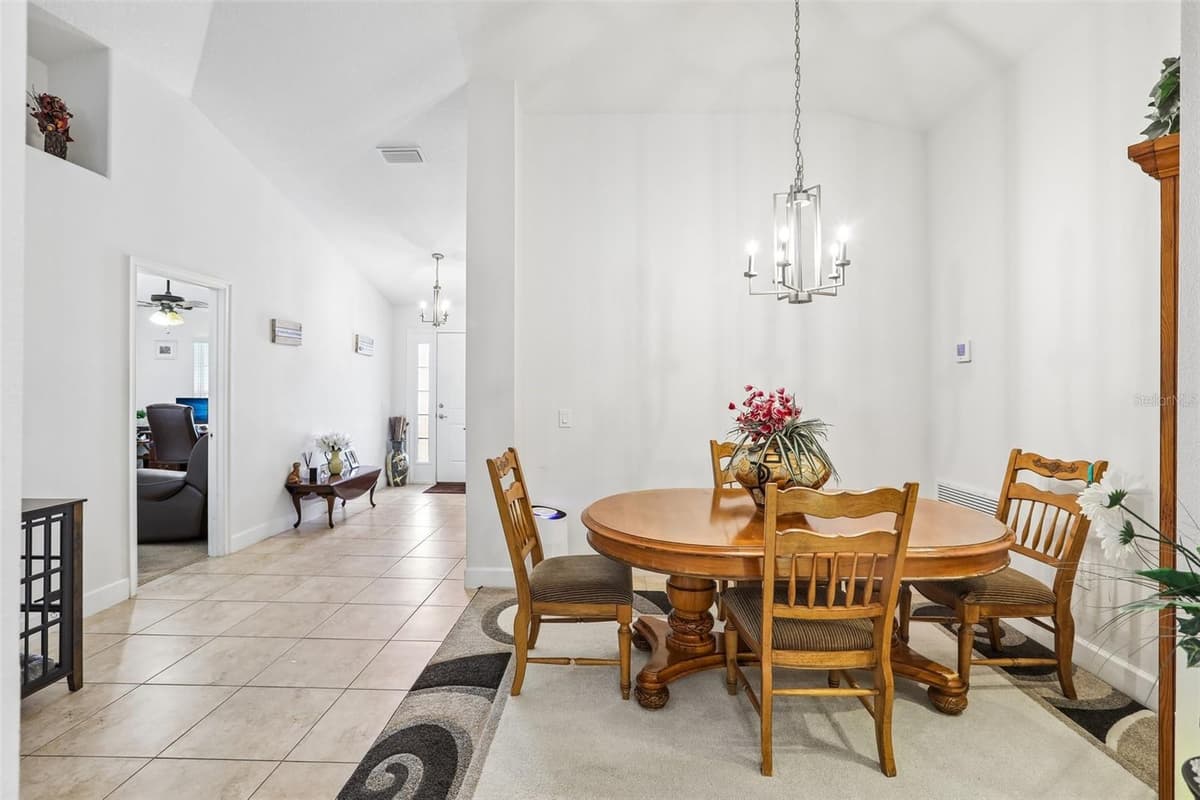 16214 VINE CLIFF AVENUE — photo 17 of 59