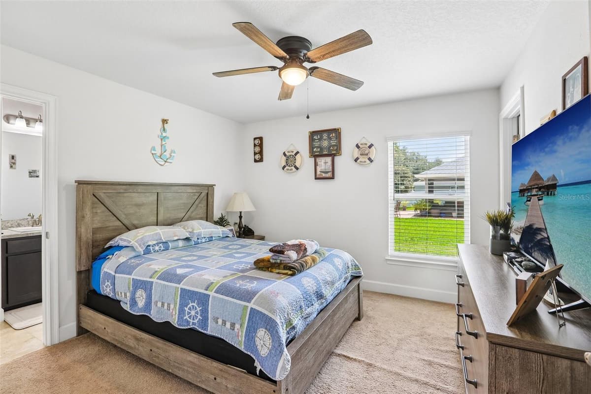 16214 VINE CLIFF AVENUE — photo 27 of 59