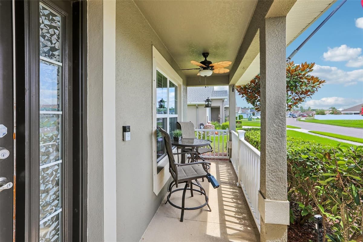 16214 VINE CLIFF AVENUE — photo 9 of 59
