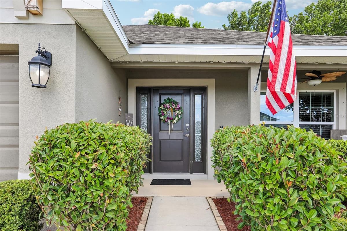 16214 VINE CLIFF AVENUE — photo 8 of 59