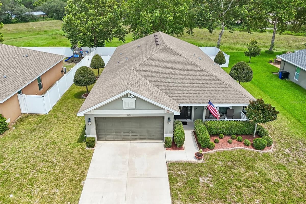 16214 VINE CLIFF AVENUE — photo 45 of 59