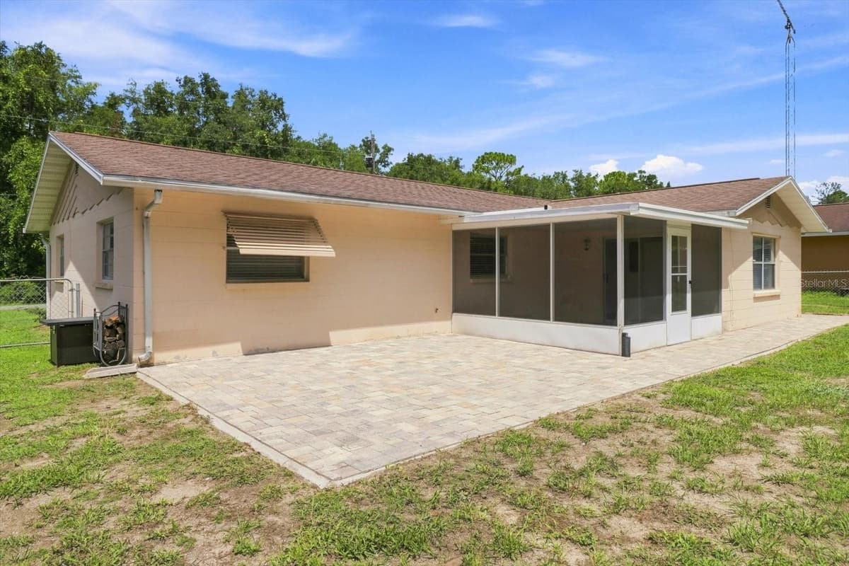 1285 HAGGERTY POINT — photo 38 of 46