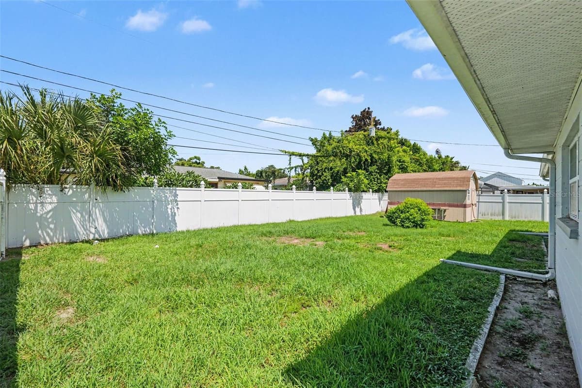 8948 108TH STREET — photo 5 of 13