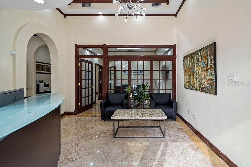7901 KINGSPOINTE PARKWAY — photo 7 of 21