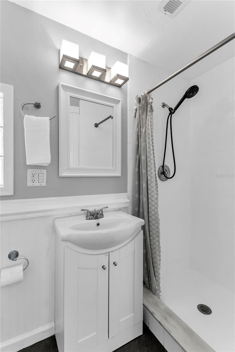 220 GRANT STREET — photo 22 of 46