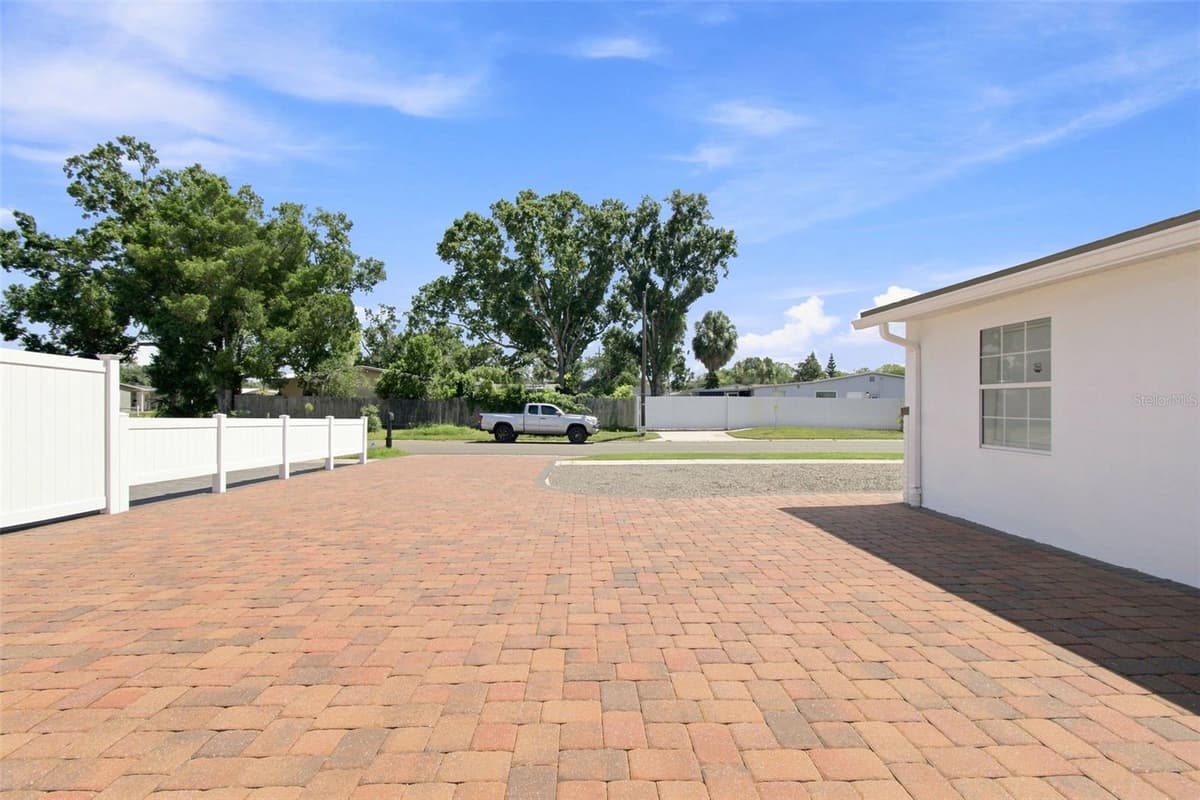6033 AMBASSADOR DRIVE — photo 16 of 79