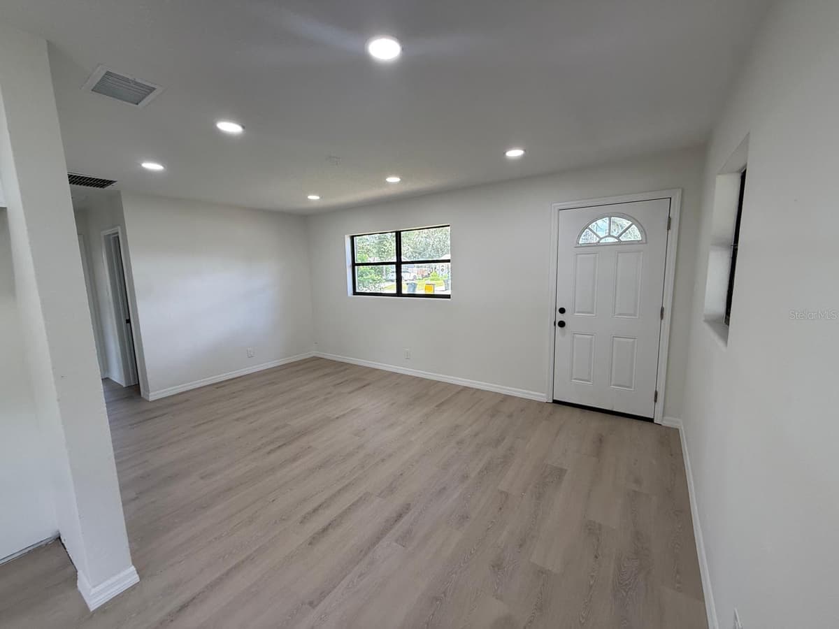 430 LUCILLE STREET — photo 20 of 30