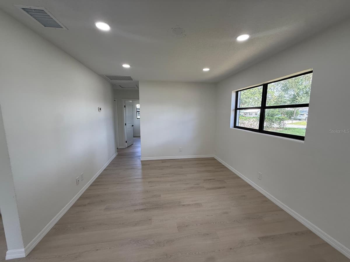 430 LUCILLE STREET — photo 21 of 30
