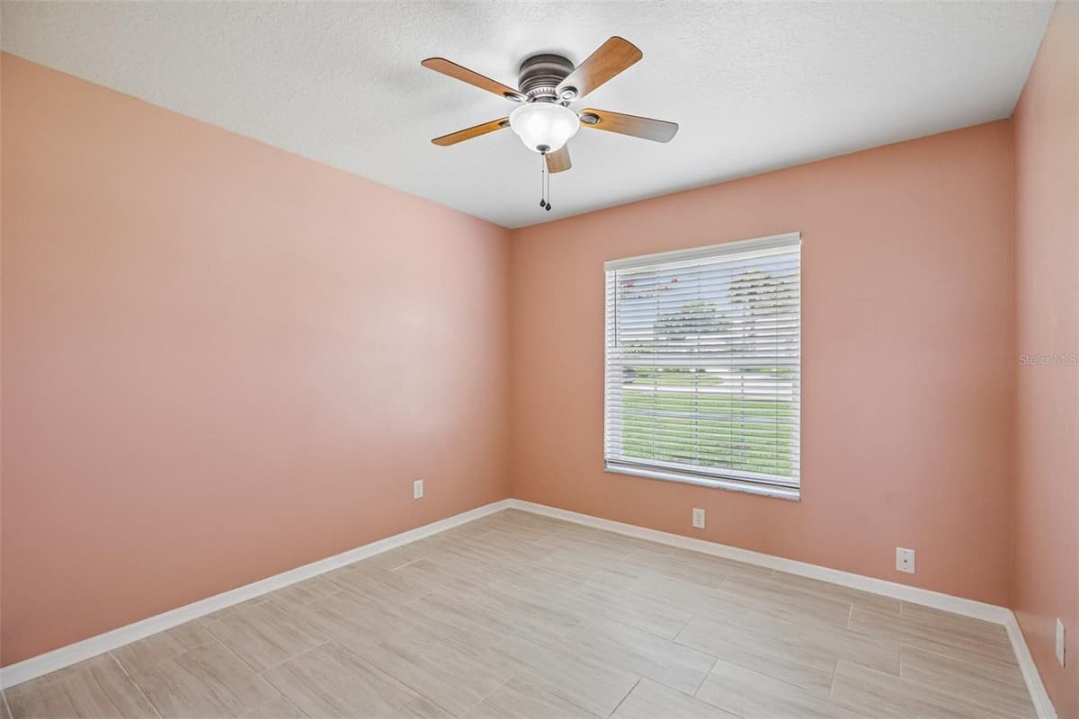 5705 89TH PLACE — photo 38 of 54