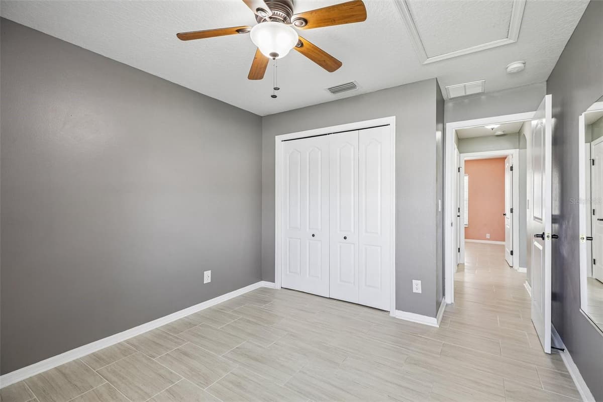5705 89TH PLACE — photo 35 of 54