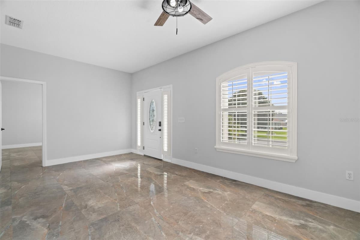3059 HOBAN AVENUE — photo 14 of 72