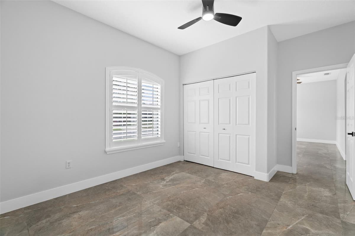 3059 HOBAN AVENUE — photo 18 of 72