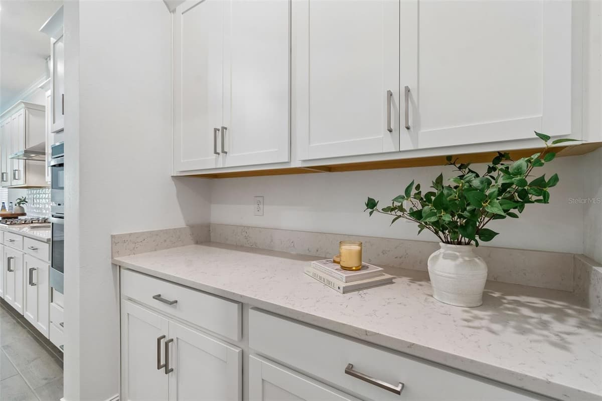 4794 SOUTHERN VALLEY LOOP — photo 9 of 49