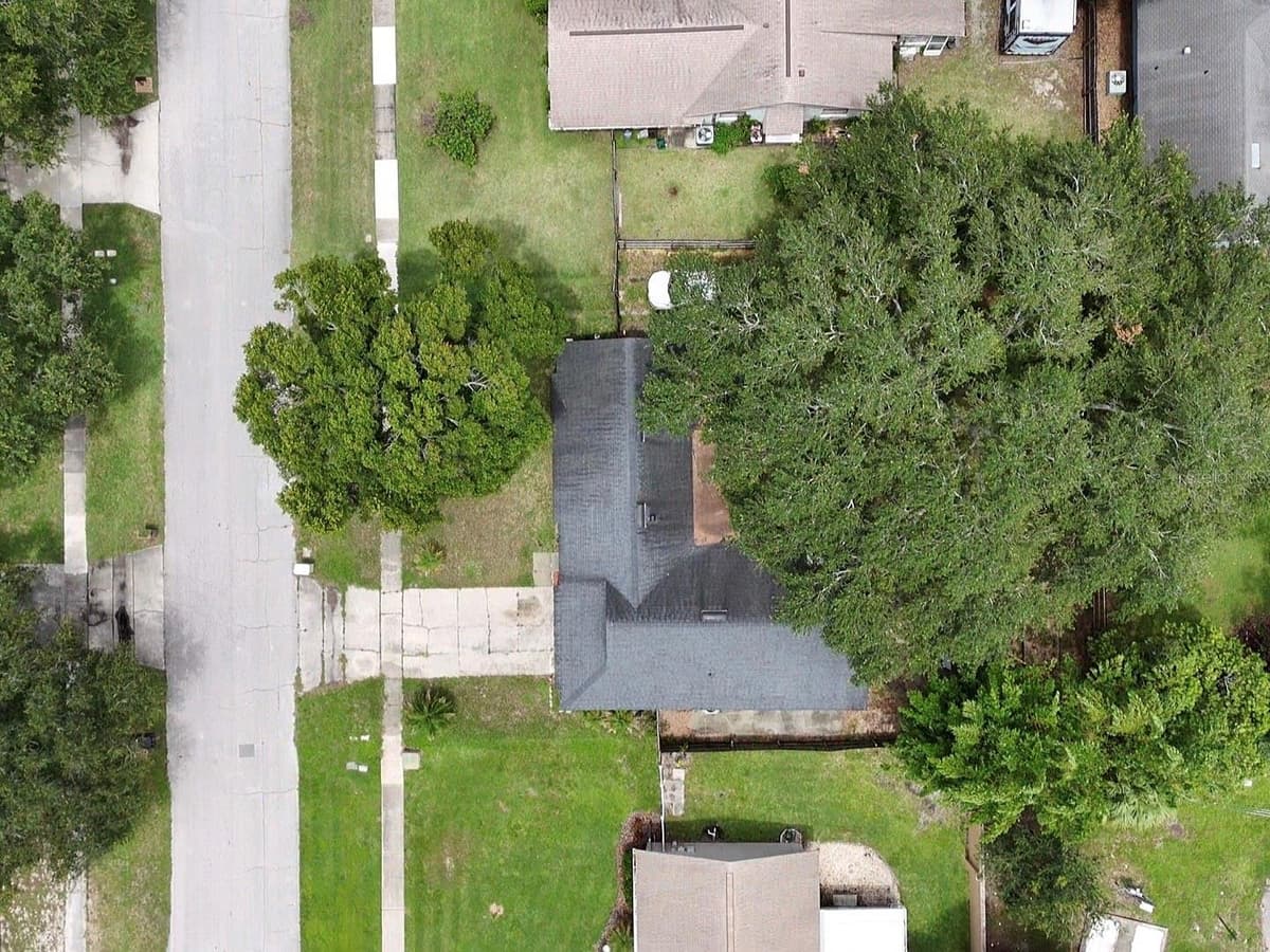 1792 PAM CIRCLE — photo 49 of 54
