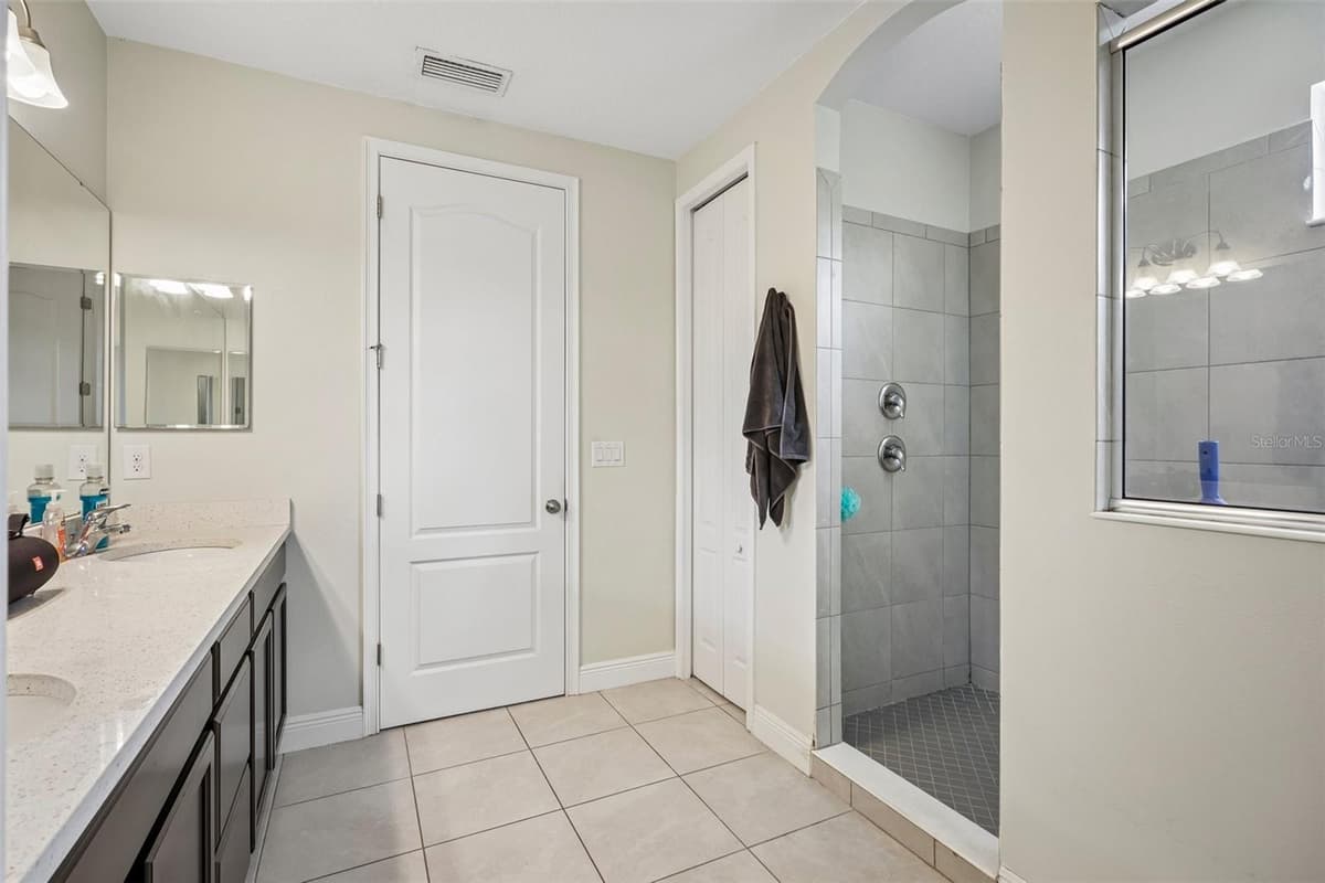 1605 ANASTACIA LANE — photo 39 of 67