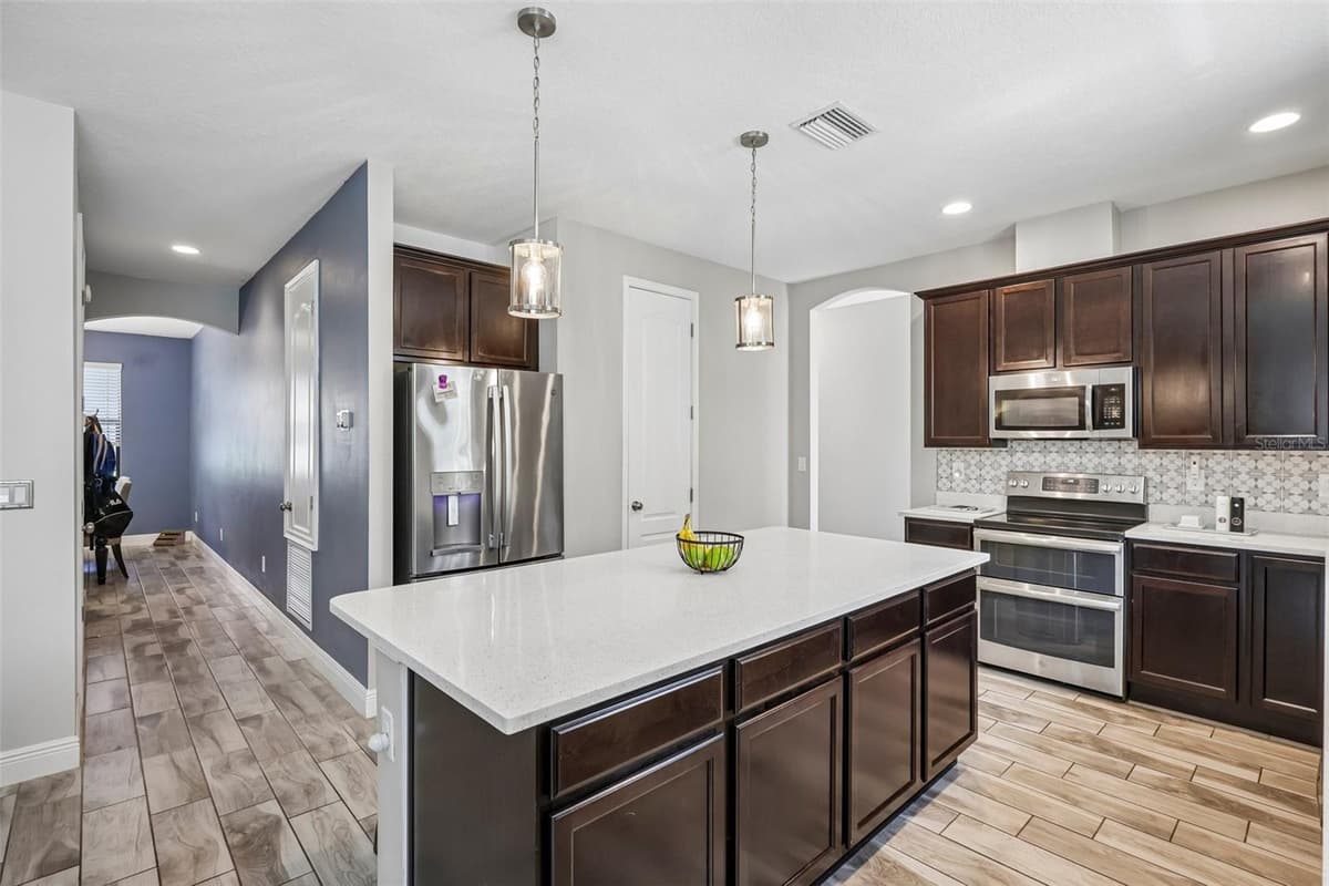 1605 ANASTACIA LANE — photo 23 of 67