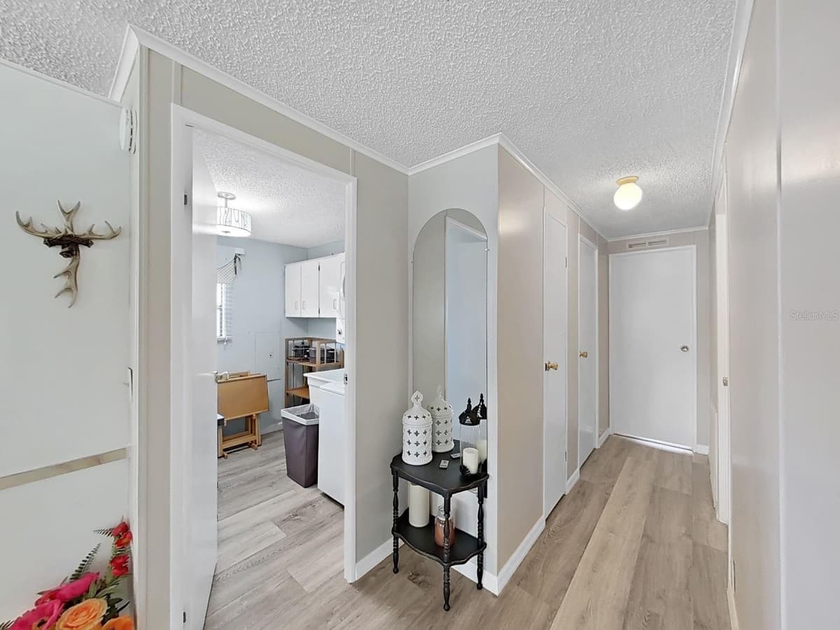 4950 FOXWOOD BLVD — photo 24 of 32