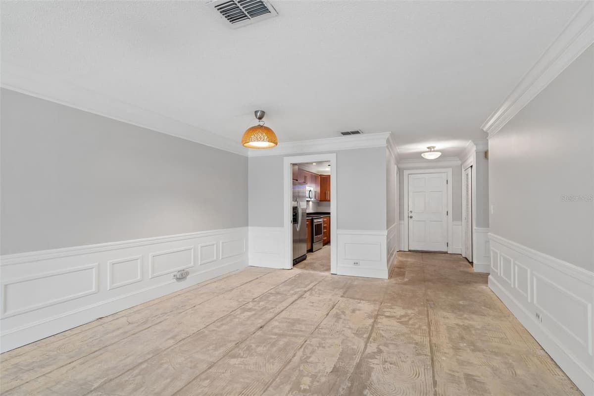139 BLUFF VIEW DRIVE — photo 8 of 43