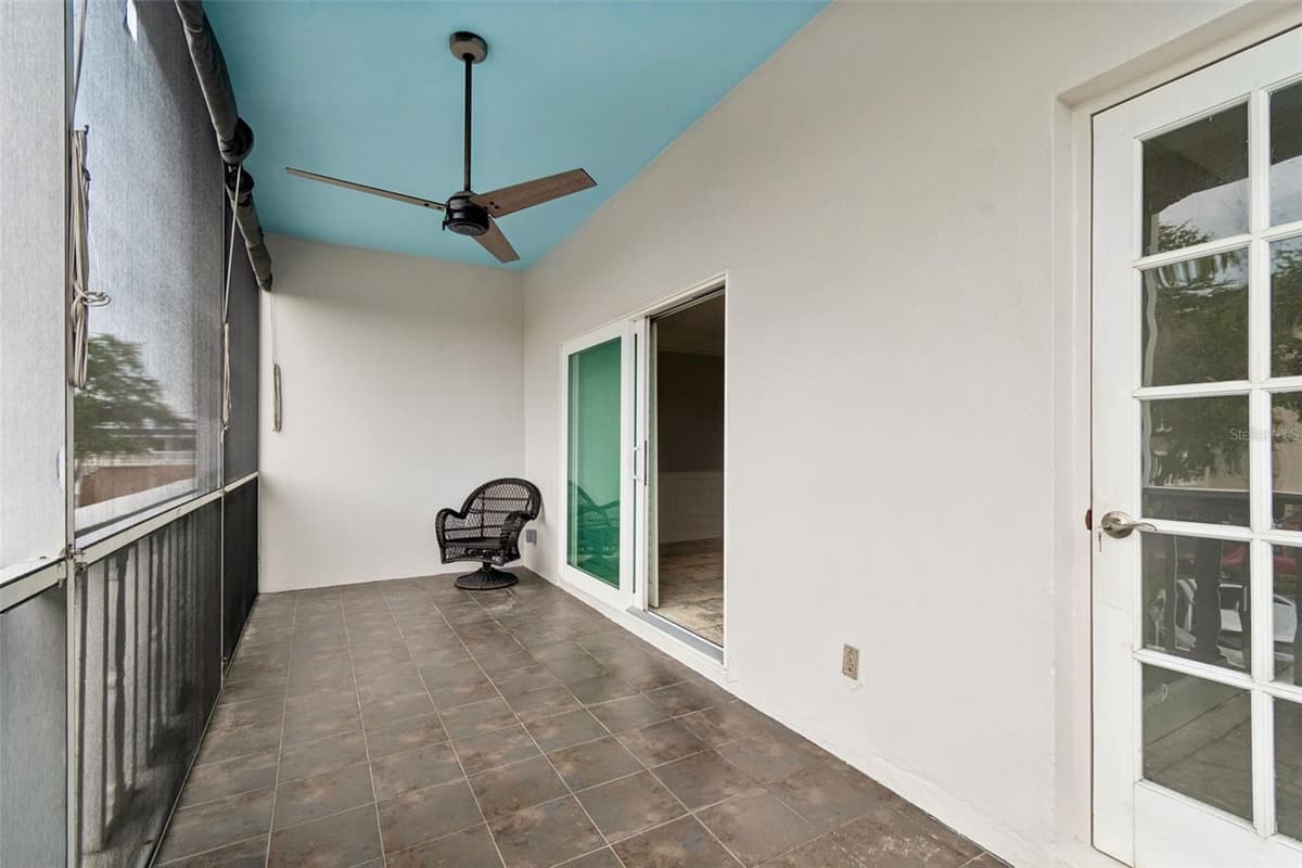 139 BLUFF VIEW DRIVE — photo 19 of 43