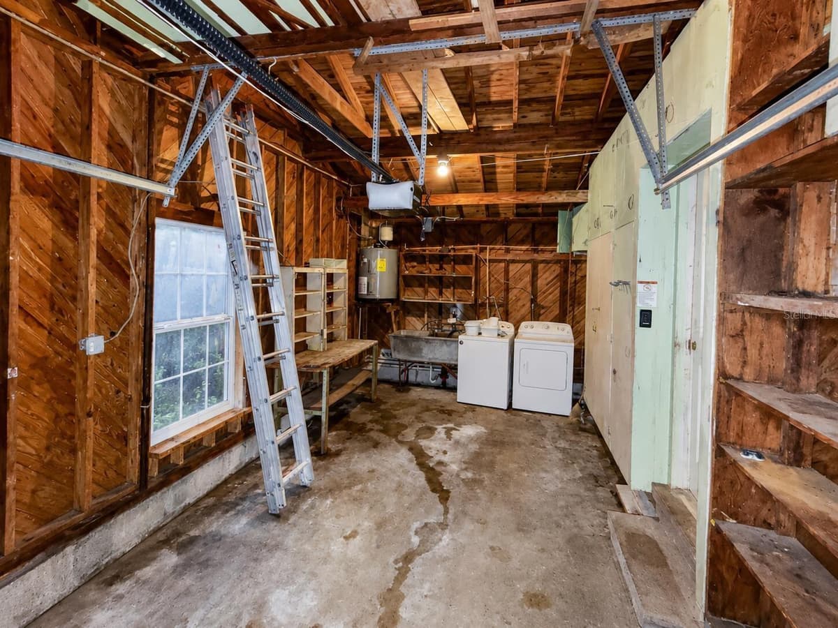 1370 ADMIRAL WOODSON LANE — photo 4 of 13
