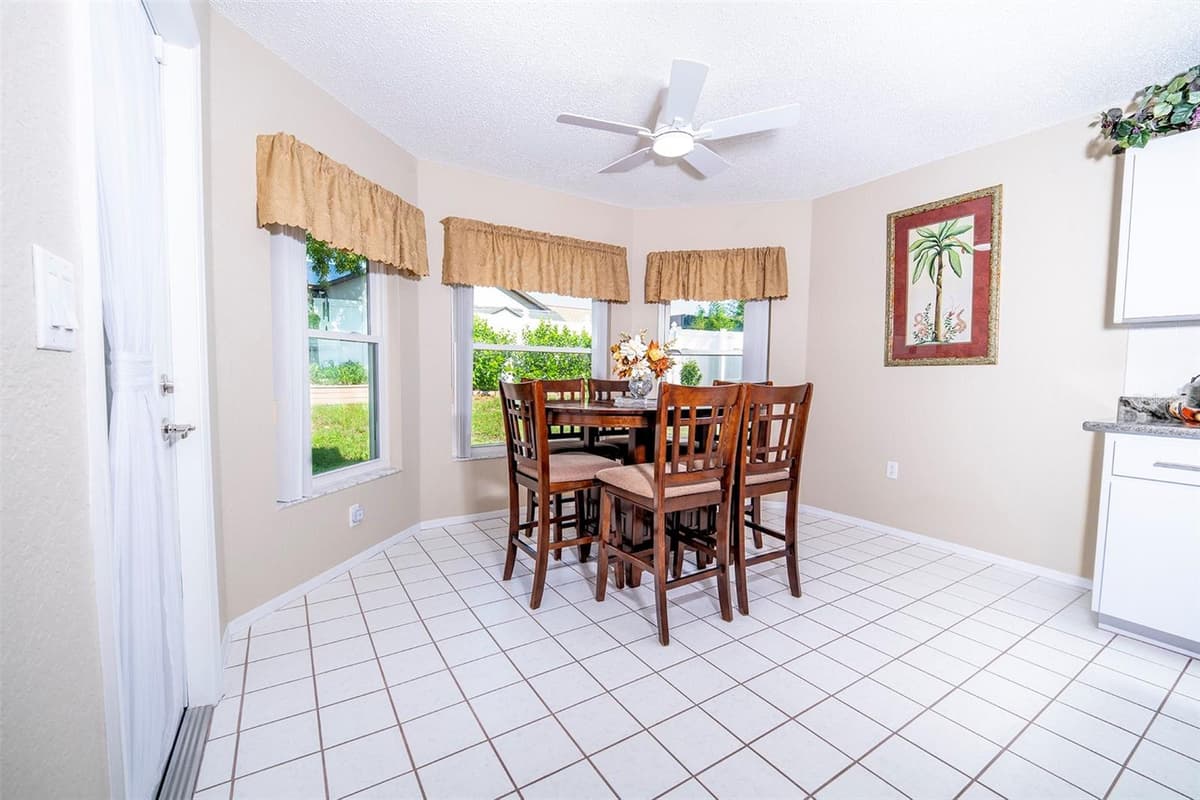 8128 GOLDEN BEAR LOOP — photo 11 of 33