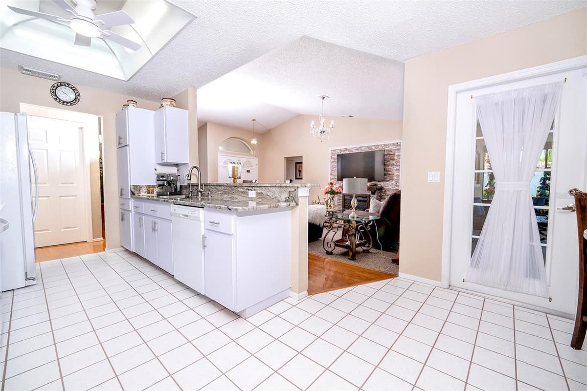 8128 GOLDEN BEAR LOOP — photo 10 of 33