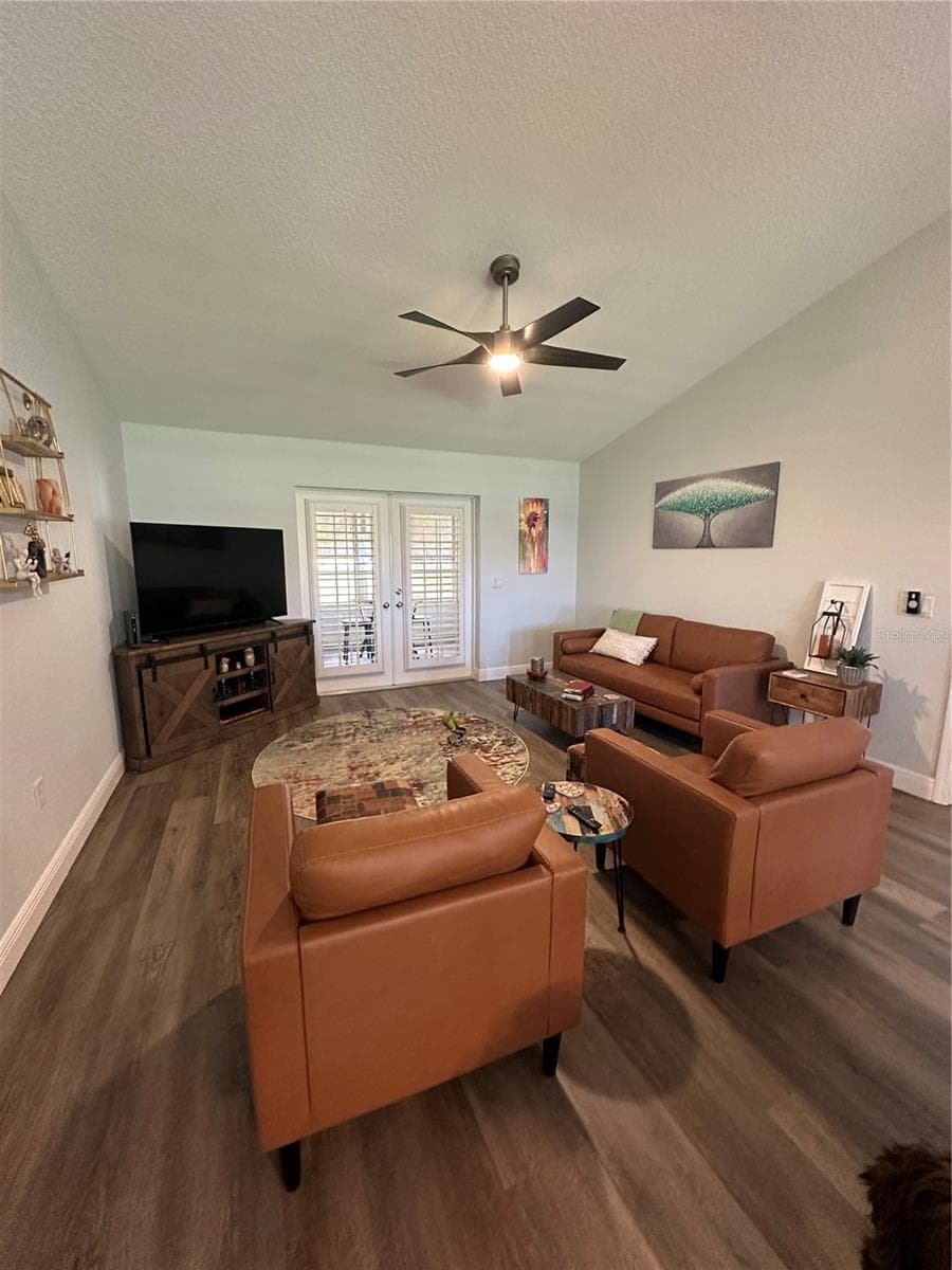 417 ANDERSON DRIVE — photo 14 of 48