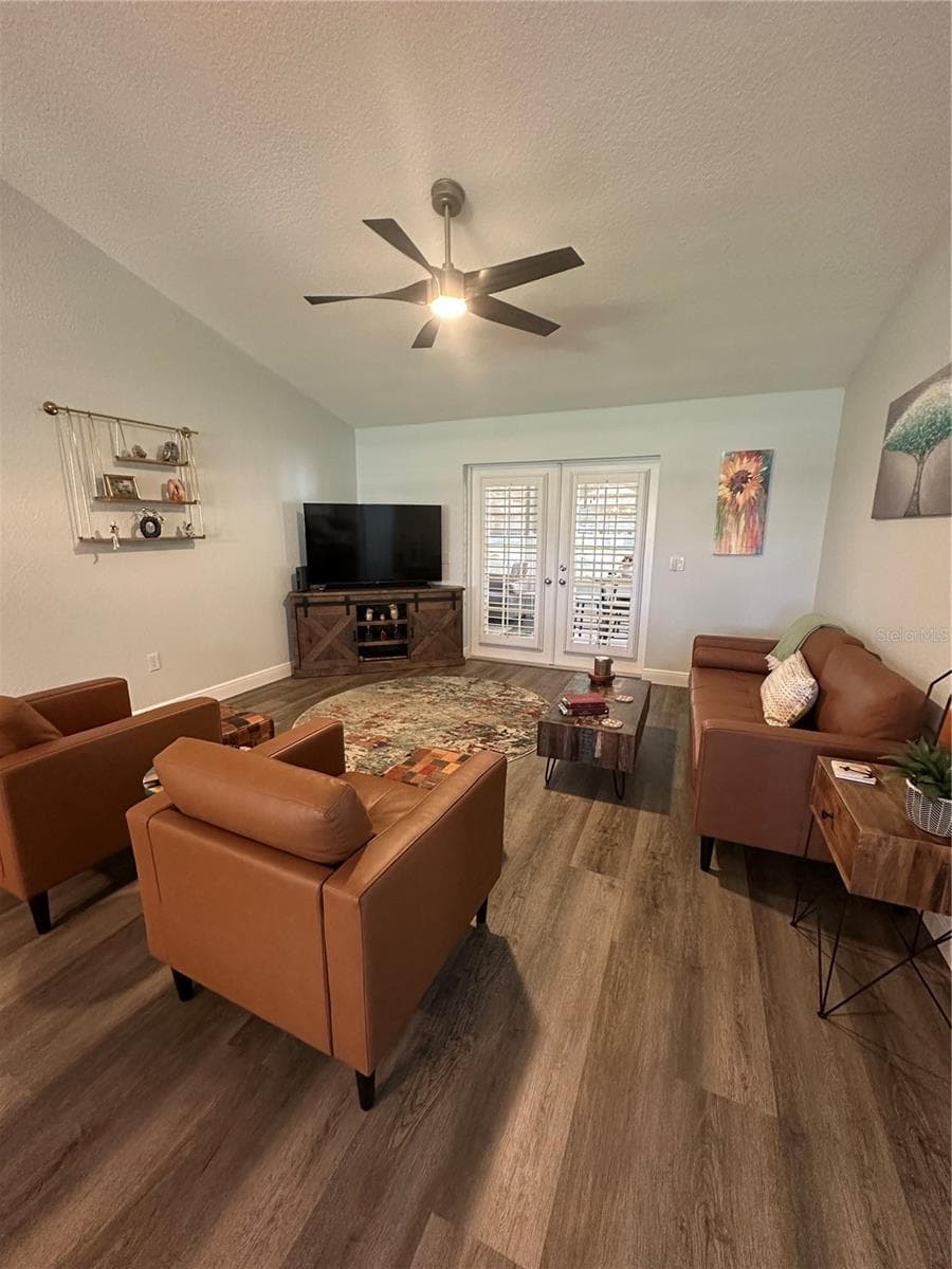 417 ANDERSON DRIVE — photo 12 of 48