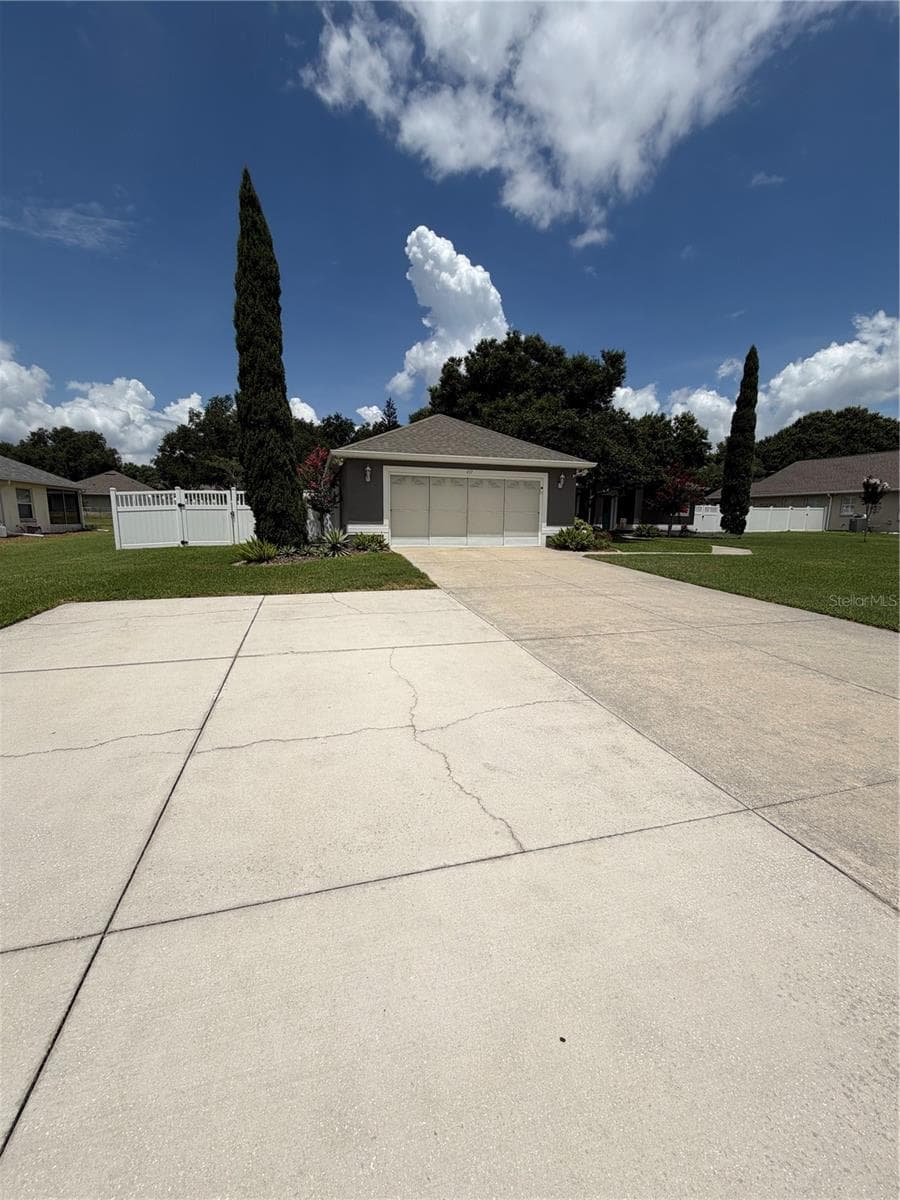 417 ANDERSON DRIVE — photo 4 of 48