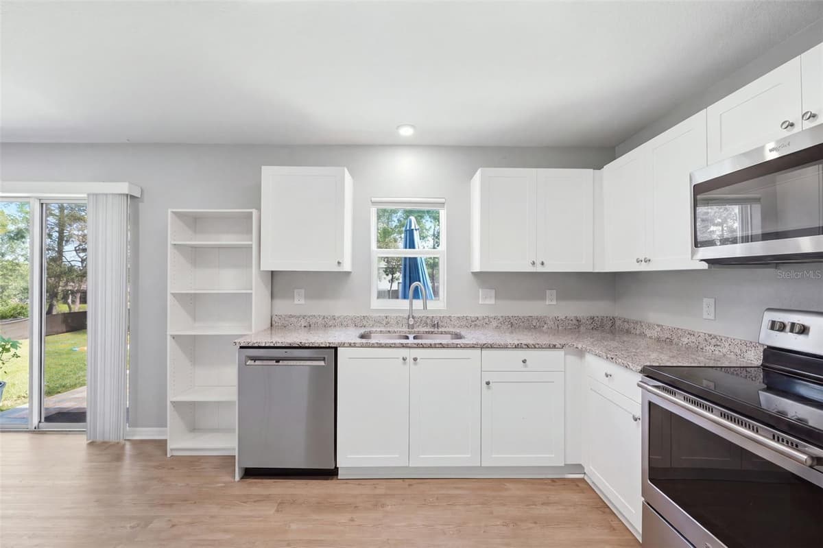 12145 PEREGRINE FALCON AVENUE — photo 26 of 55