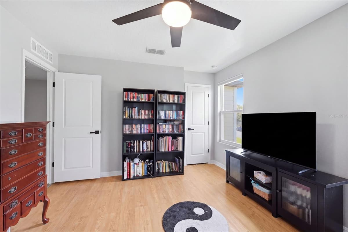 12145 PEREGRINE FALCON AVENUE — photo 32 of 55