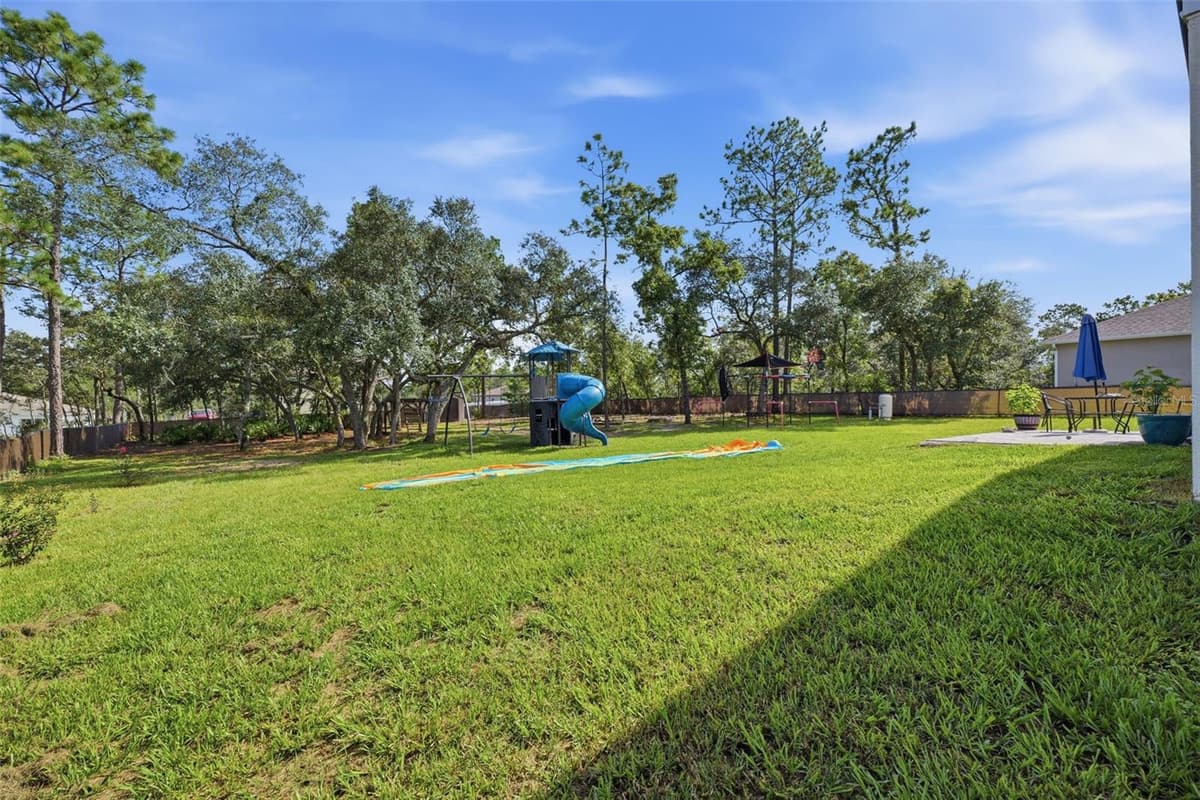 12145 PEREGRINE FALCON AVENUE — photo 15 of 55