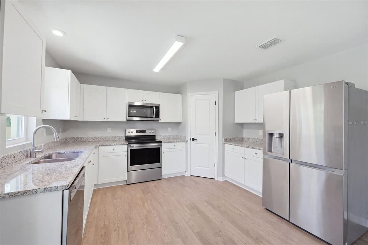 12145 PEREGRINE FALCON AVENUE — photo 24 of 55