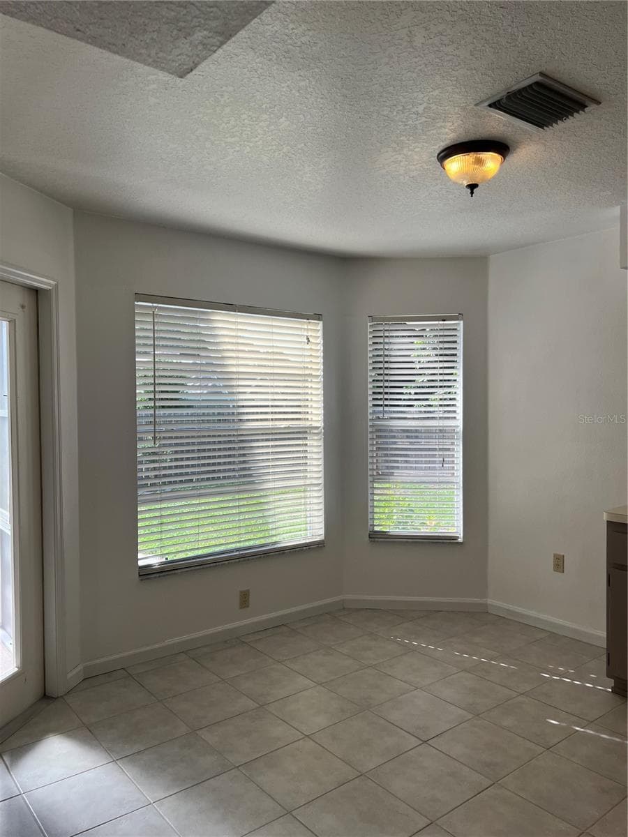 5307 EL CERRO DRIVE — photo 5 of 24