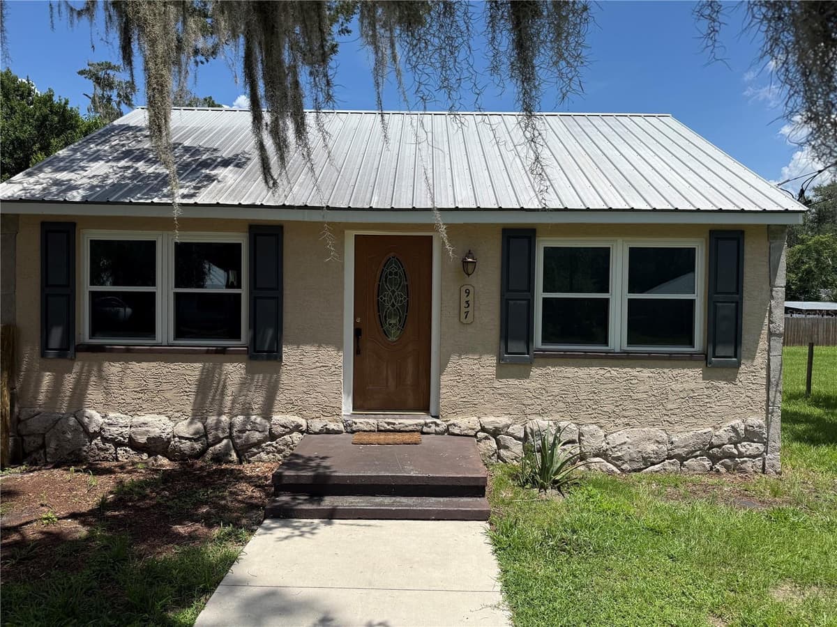 937 COUNTY ROAD 481W — photo 18 of 60