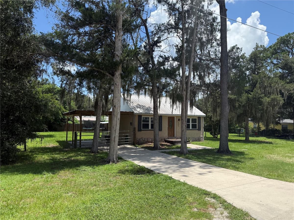 937 COUNTY ROAD 481W — photo 4 of 60