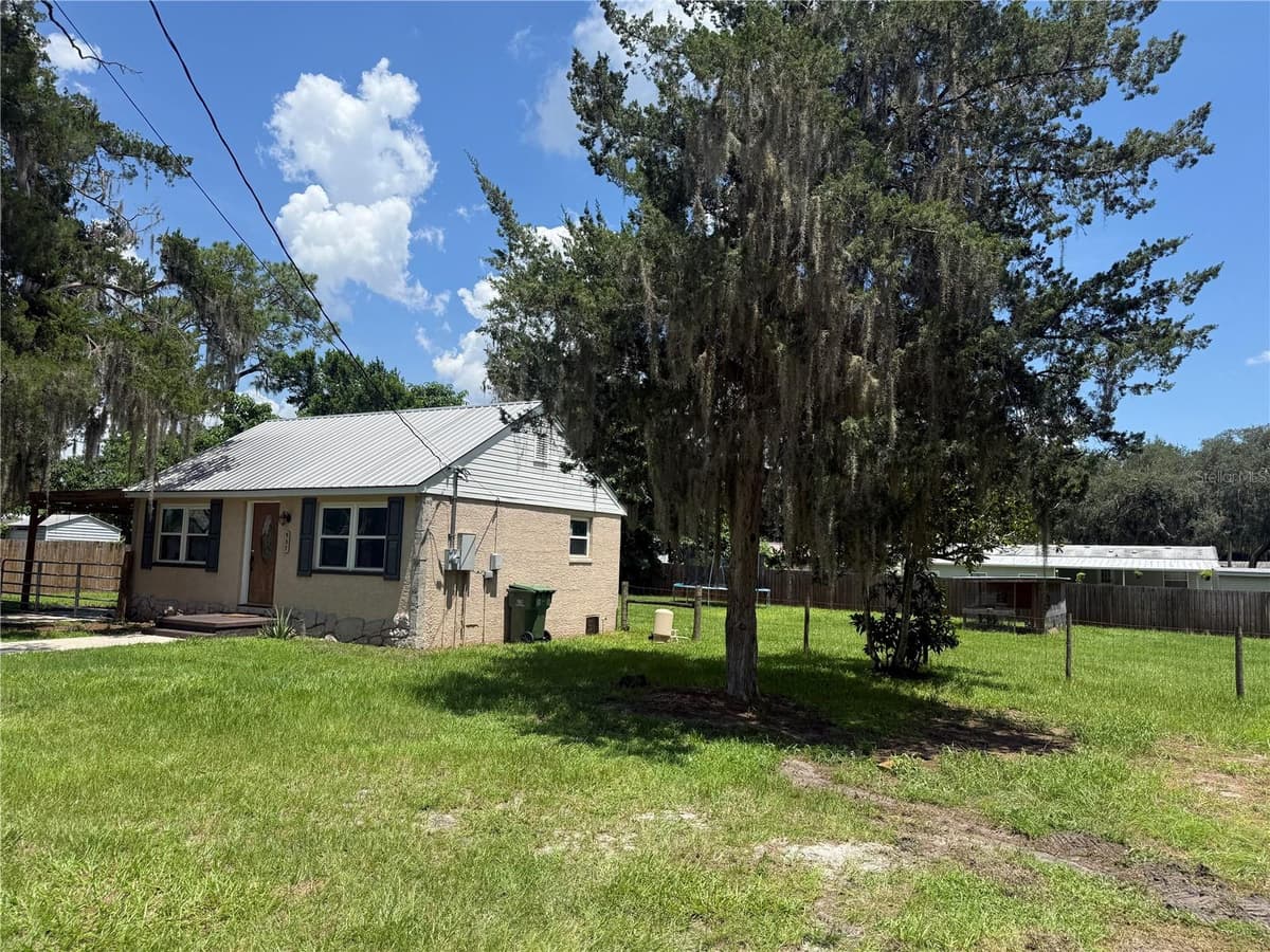 937 COUNTY ROAD 481W — photo 10 of 60