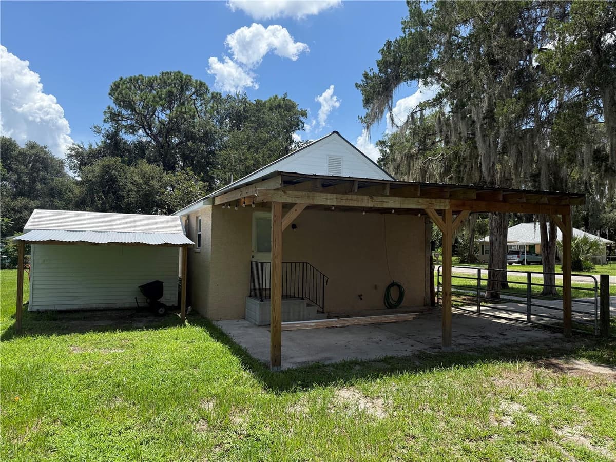 937 COUNTY ROAD 481W — photo 15 of 60