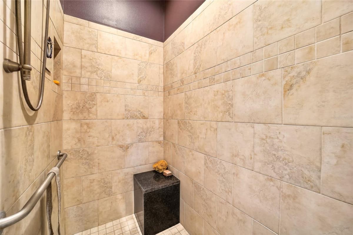 5156 82ND COURT — photo 35 of 58