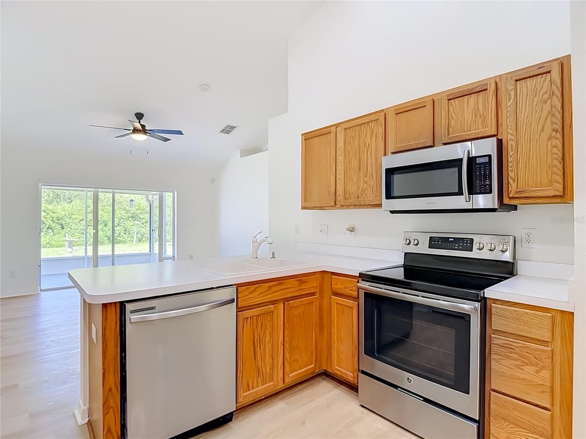 7441 TOWER BRIDGE DRIVE — photo 19 of 68