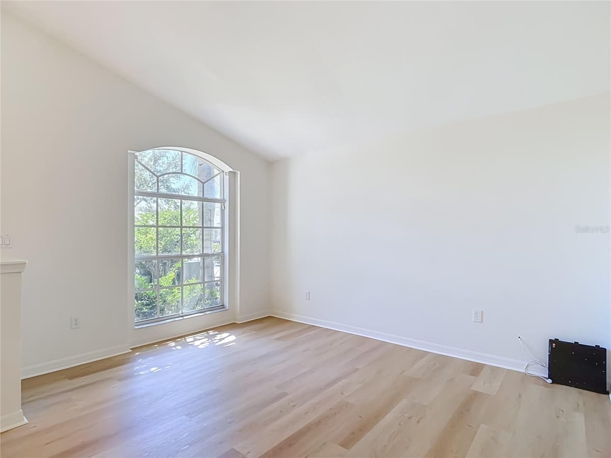 7441 TOWER BRIDGE DRIVE — photo 9 of 68