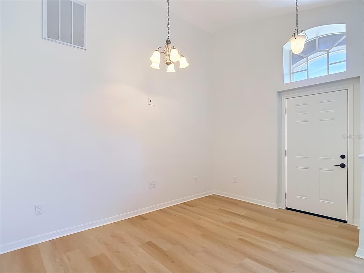 7441 TOWER BRIDGE DRIVE — photo 11 of 68