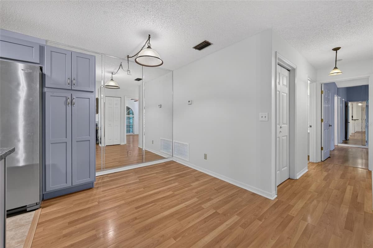 689 WELLINGTON STATION BOULEVARD — photo 12 of 24