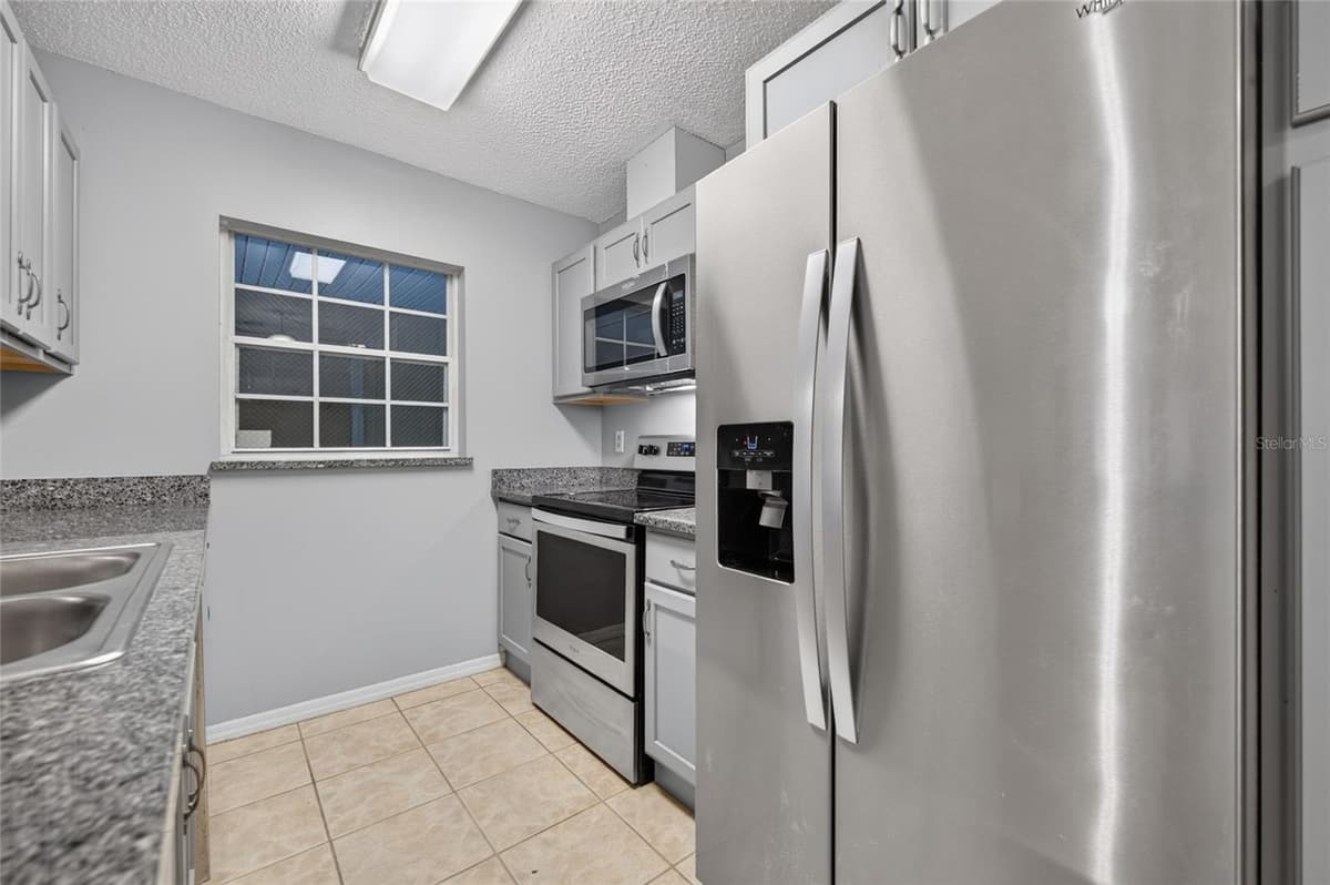 689 WELLINGTON STATION BOULEVARD — photo 5 of 24