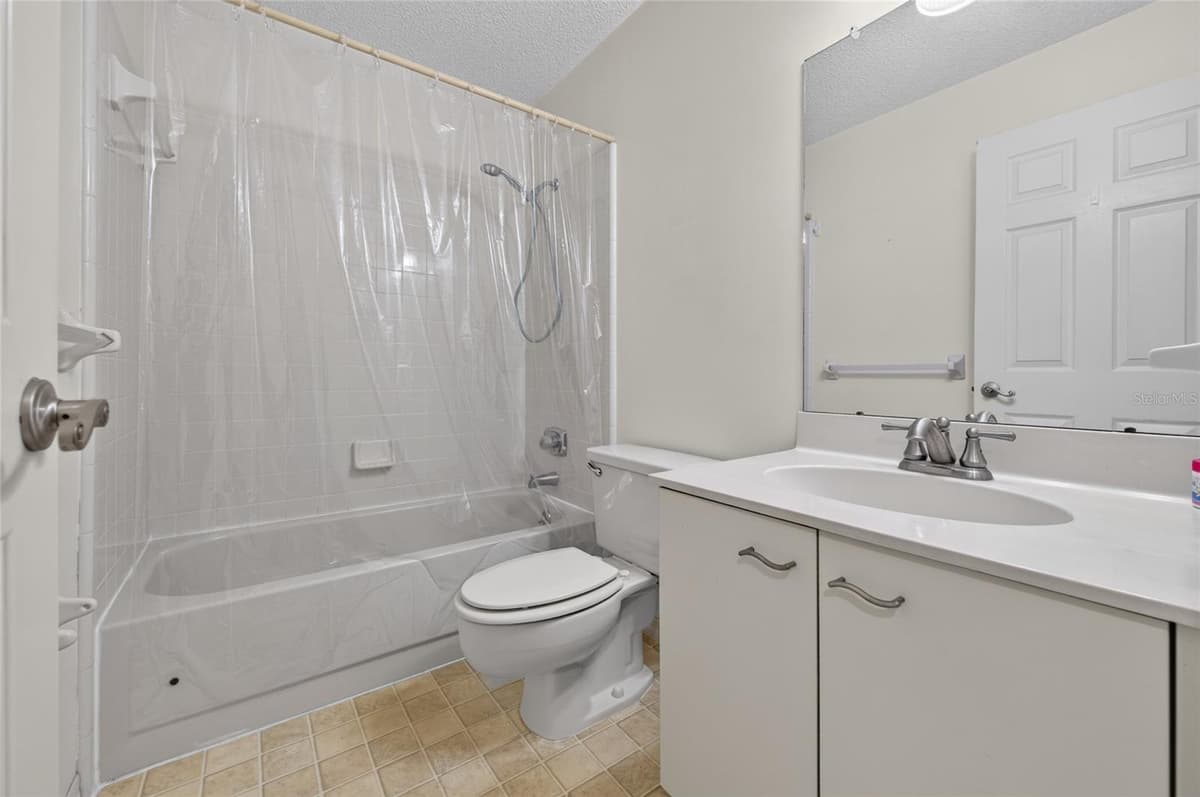 689 WELLINGTON STATION BOULEVARD — photo 20 of 24