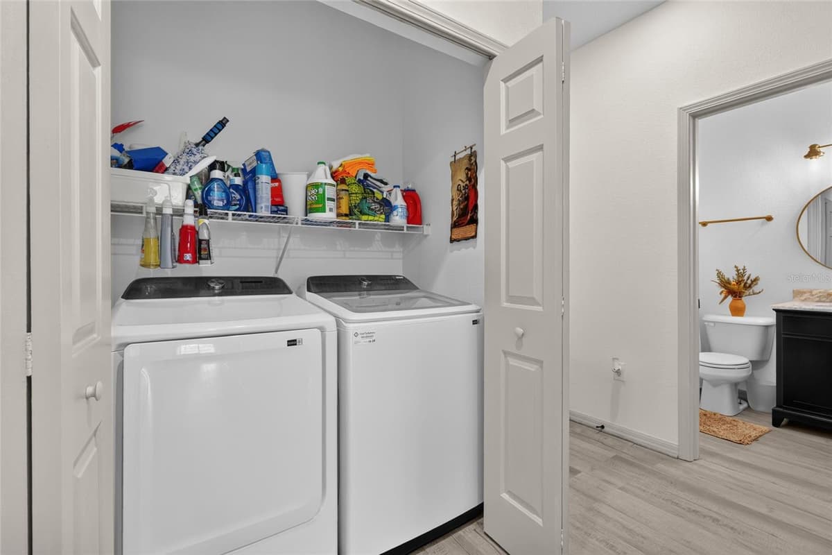 3687 PARKRIDGE CIRCLE — photo 33 of 56