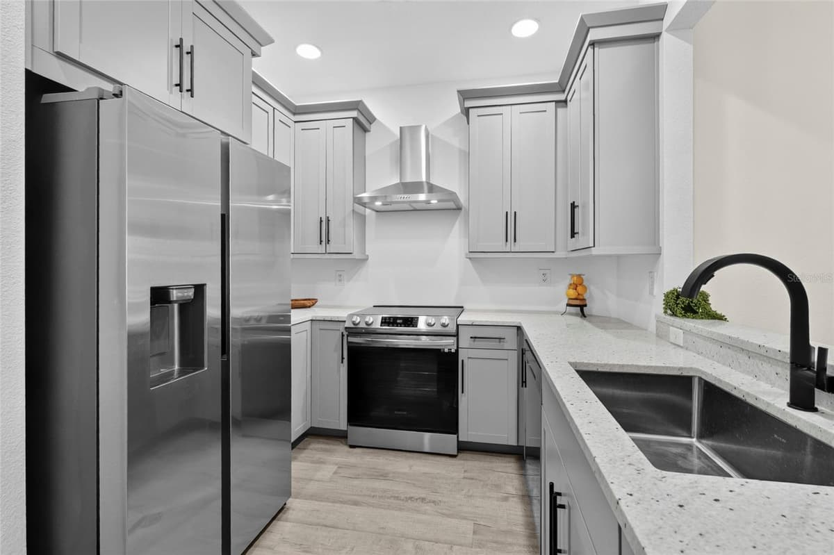 3687 PARKRIDGE CIRCLE — photo 5 of 56